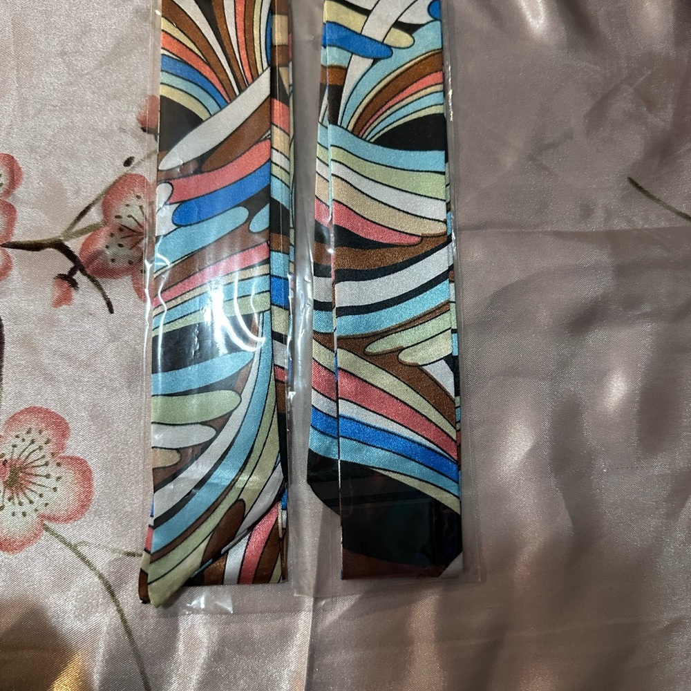 Colorful Abstract Patterned Twilly scarf set